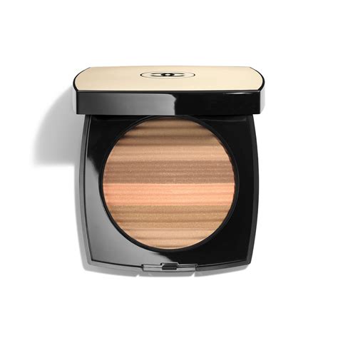 chanel les beiges powder no 20|Chanel Les Beiges powder compact.